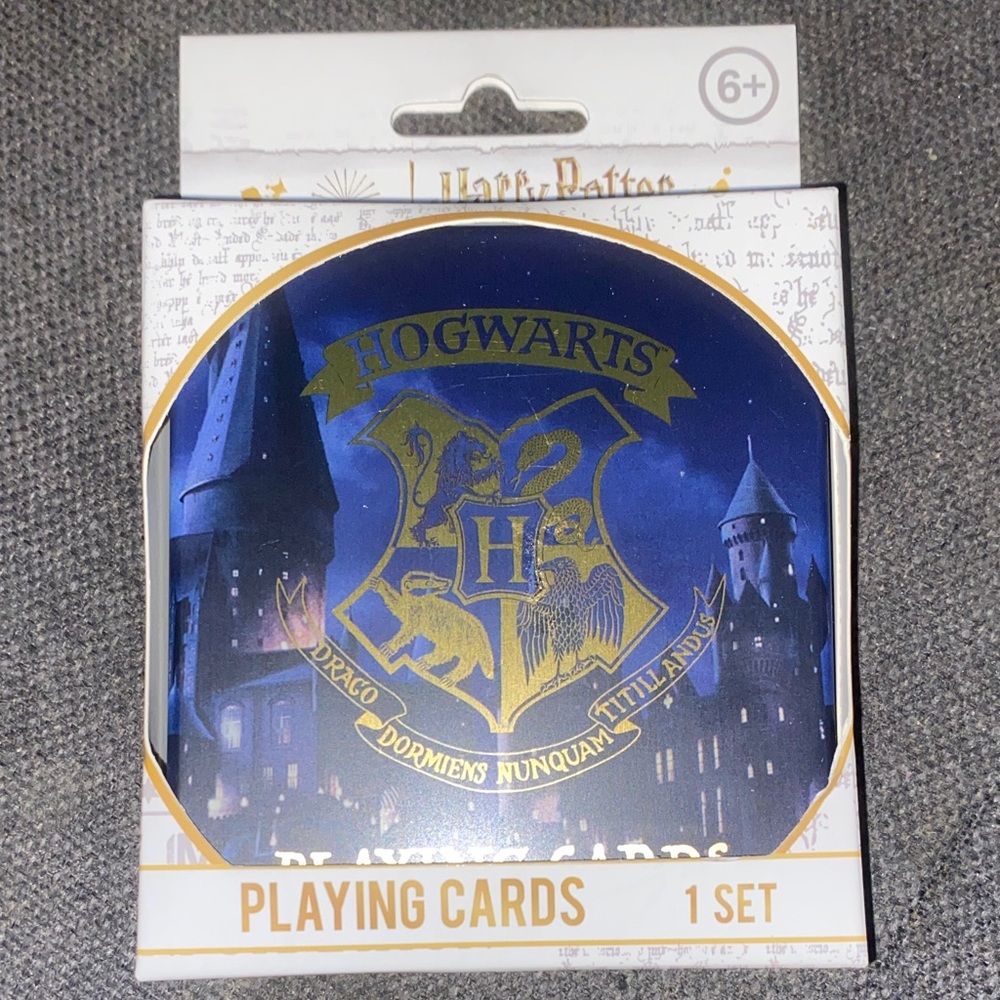 Wizarding World Harry Potter Hogwarts Playing Cards Set brand new in package